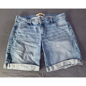 Hollister Juniors SZ 11 30W Boyshort Low Rise Cuffed Denim Shorts Light Wash